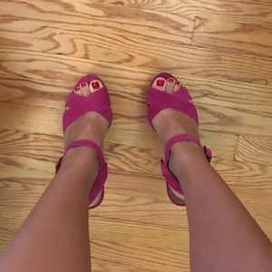 Steve Madden fuschia herps